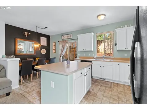 38519 Galway Street Sandy OR 97055