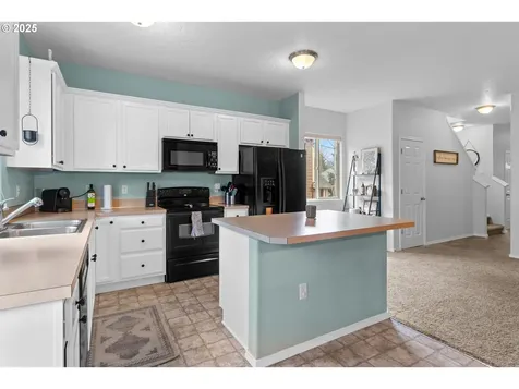 38519 Galway Street Sandy OR 97055