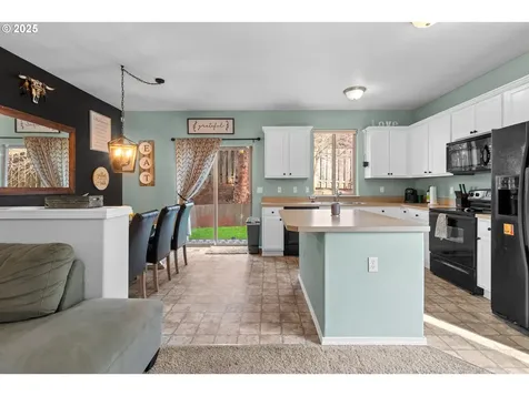 38519 Galway Street Sandy OR 97055