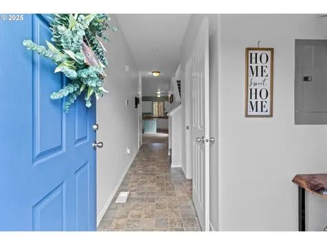 38519 Galway Street Sandy OR 97055