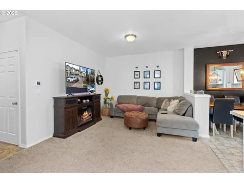 38519 Galway Street Sandy OR 97055