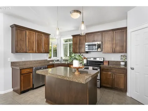2415 NE 125th Avenue Vancouver WA 98684