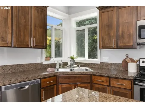 2415 NE 125th Avenue Vancouver WA 98684