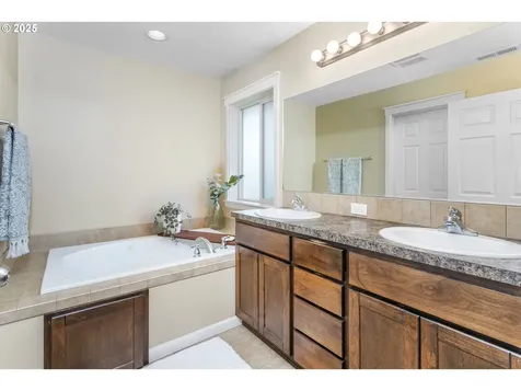2415 NE 125th Avenue Vancouver WA 98684