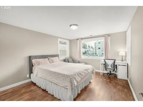 1411 Division Street Oregon City OR 97045
