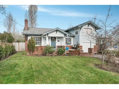 1411 Division Street Oregon City OR 97045