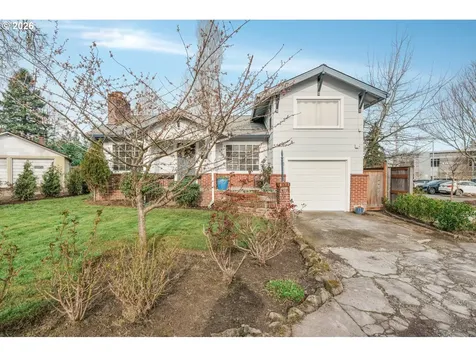 1411 Division Street Oregon City OR 97045