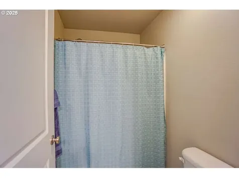 158 N 44th Place Ridgefield WA 98642