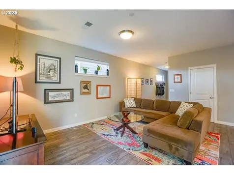 158 N 44th Place Ridgefield WA 98642