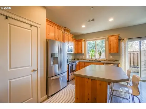 158 N 44th Place Ridgefield WA 98642