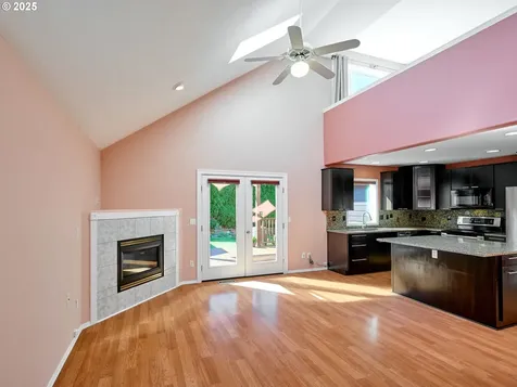 331 SE 9th Avenue Canby OR 97013
