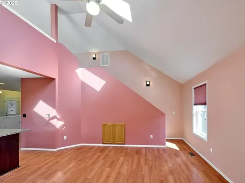 331 SE 9th Avenue Canby OR 97013
