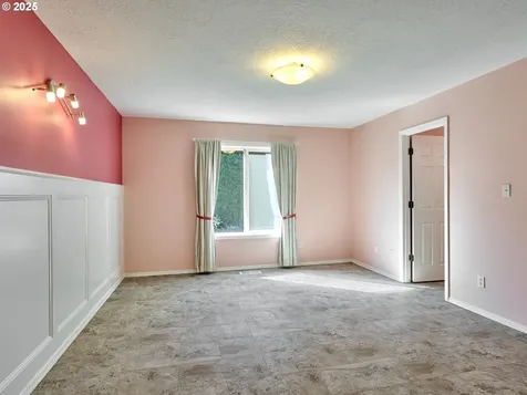 331 SE 9th Avenue Canby OR 97013