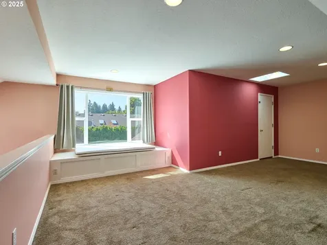 331 SE 9th Avenue Canby OR 97013