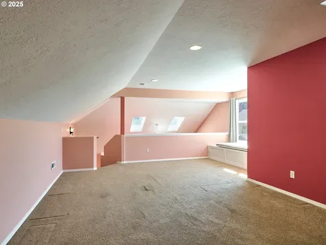 331 SE 9th Avenue Canby OR 97013