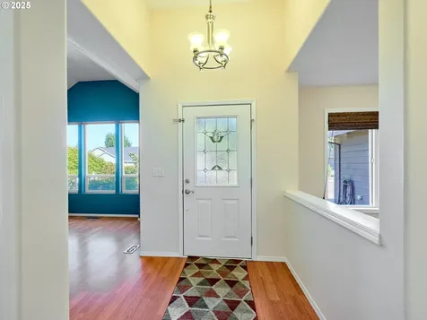 331 SE 9th Avenue Canby OR 97013