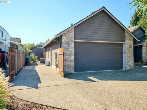 331 SE 9th Avenue Canby OR 97013