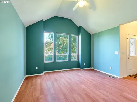 331 SE 9th Avenue Canby OR 97013