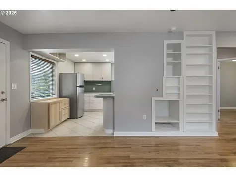 6811 SE 87th Avenue Portland OR 97266