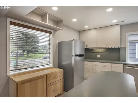 6811 SE 87th Avenue Portland OR 97266