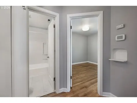 6811 SE 87th Avenue Portland OR 97266