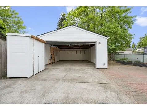 6811 SE 87th Avenue Portland OR 97266
