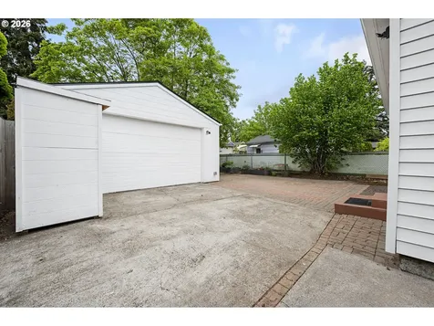 6811 SE 87th Avenue Portland OR 97266