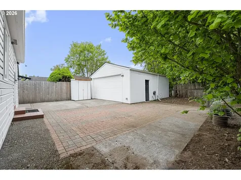 6811 SE 87th Avenue Portland OR 97266