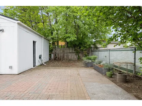 6811 SE 87th Avenue Portland OR 97266