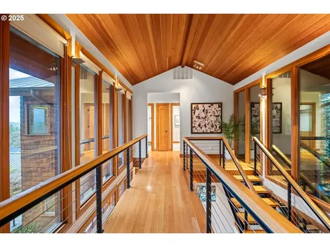 414 S Nevada Street Portland OR 97219