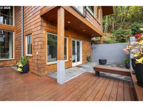 414 S Nevada Street Portland OR 97219