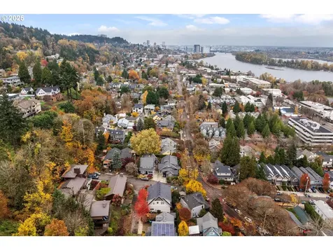 414 S Nevada Street Portland OR 97219