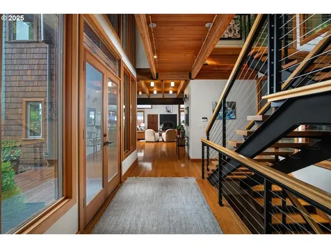414 S Nevada Street Portland OR 97219