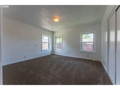 325 Lincoln Street Fairview OR 97024