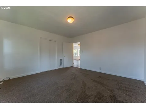 325 Lincoln Street Fairview OR 97024