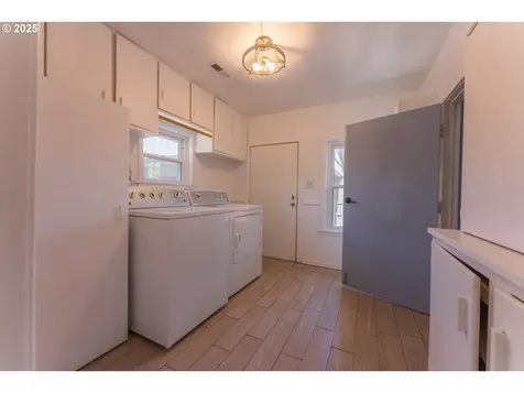 325 Lincoln Street Fairview OR 97024