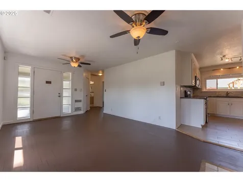 325 Lincoln Street Fairview OR 97024