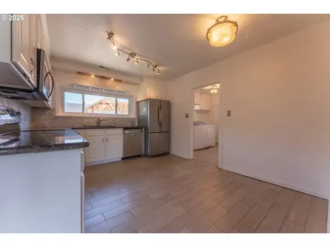 325 Lincoln Street Fairview OR 97024