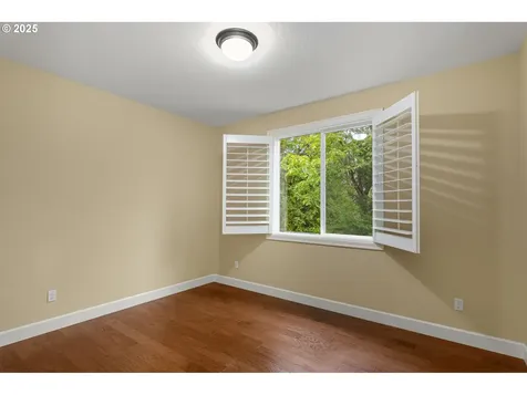 11367 NW Odeon Lane Portland OR 97229
