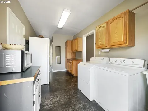 2955 N 3rd Street Baker City OR 97814