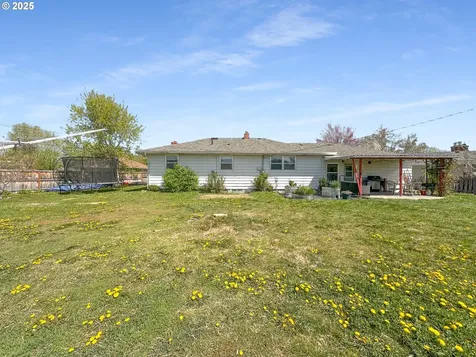 2955 N 3rd Street Baker City OR 97814