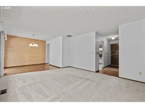 2536 Debok Road West Linn OR 97068
