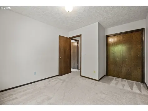 2536 Debok Road West Linn OR 97068