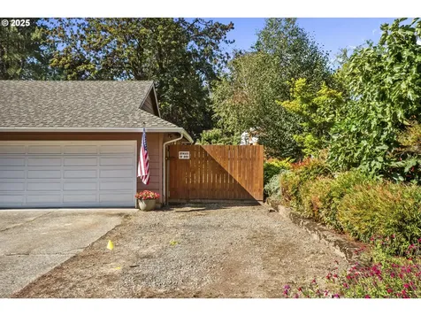 2536 Debok Road West Linn OR 97068