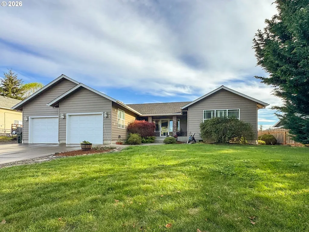 147 Palomino Avenue Roseburg OR 97471