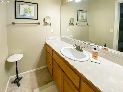 147 Palomino Avenue Roseburg OR 97471