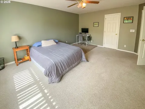 147 Palomino Avenue Roseburg OR 97471