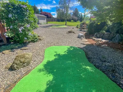 147 Palomino Avenue Roseburg OR 97471