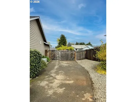 147 Palomino Avenue Roseburg OR 97471