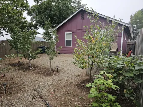 211 Bobby Doerr Way Eugene OR 97402